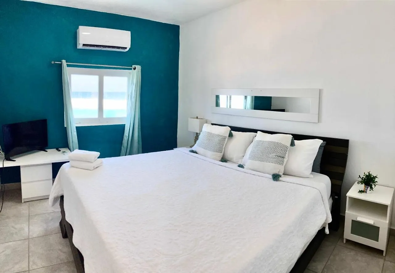 Casita Familiar Con Vista Al Mar Y Piscina Villa Arecibo